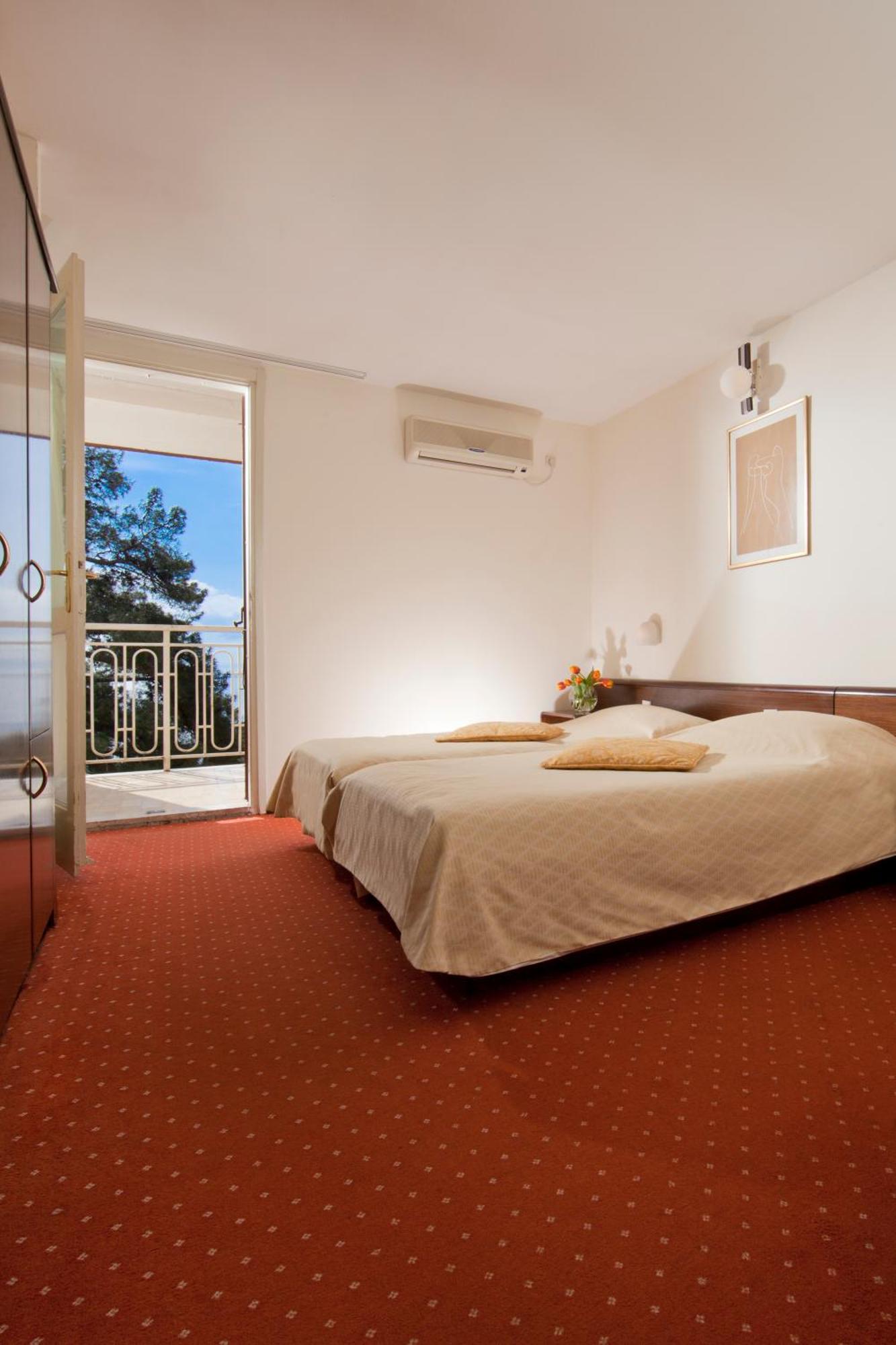 Hotel Opatija Dış mekan fotoğraf
